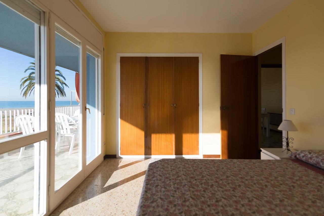 Apartamento En 1Era Linea Mar Con Terraza De 25M2 カステルデフェルス エクステリア 写真